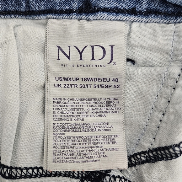 NYDJ Marilyn Ankle Jeans Star Embroidered Lift Tuck High Rise Denim 18W - Picture 9 of 11